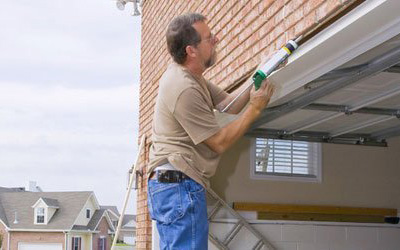 Garage Door Maintenance Tips For Homeowners
